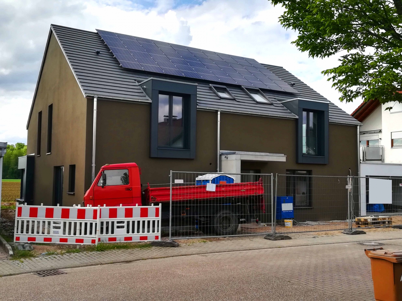 Проект CK 2 этажного дома из блоков с террасой